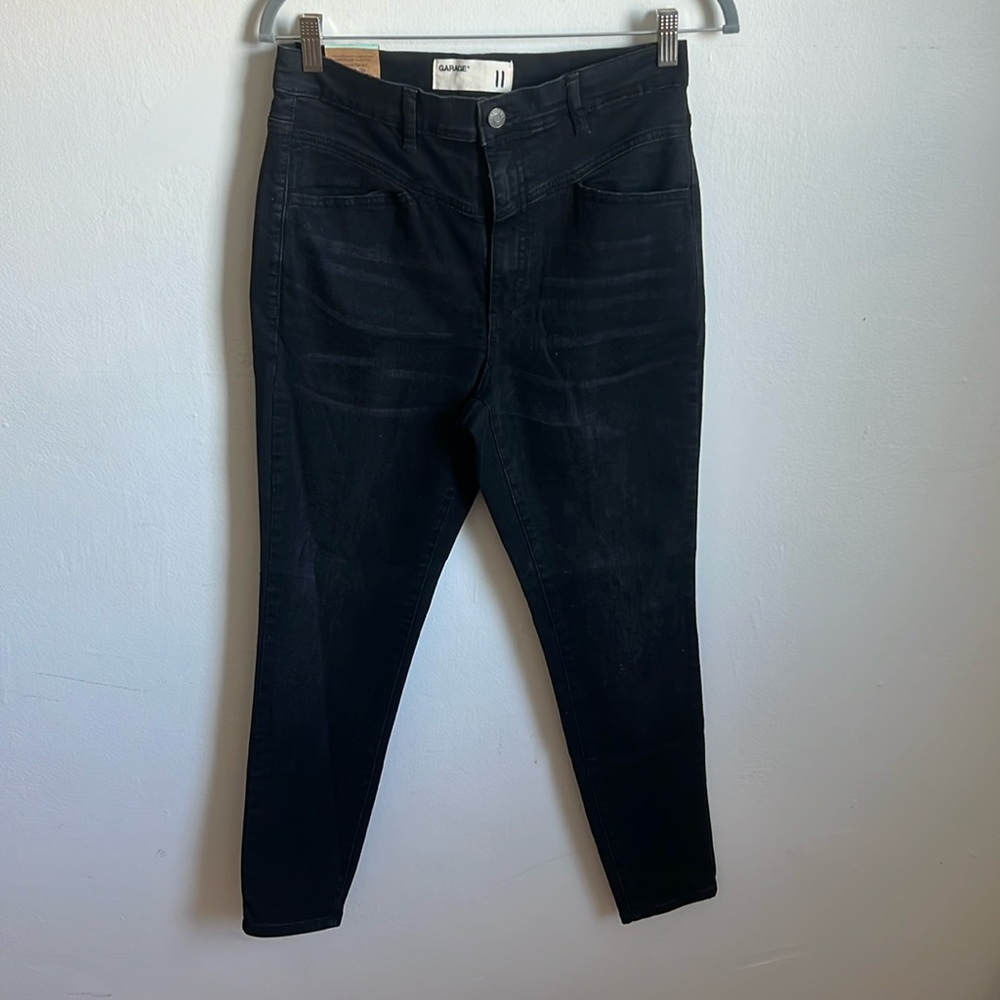 NWT Garage Ultra High Rise Jegging in Faded Black